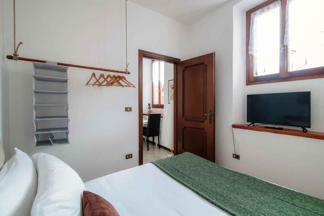 Apartment Piazza Roma By Quokka 360 - Historic Flat In The Centre Of קומו מראה חיצוני תמונה